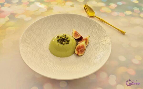 Pistache Panna Cotta met Verse Vijgen – Luxe Italiaans Dessert Recept