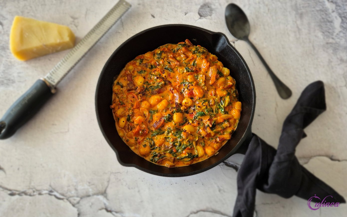 Gnocchi met Spekjes, Spinazie en Zongedroogde Tomaatjes