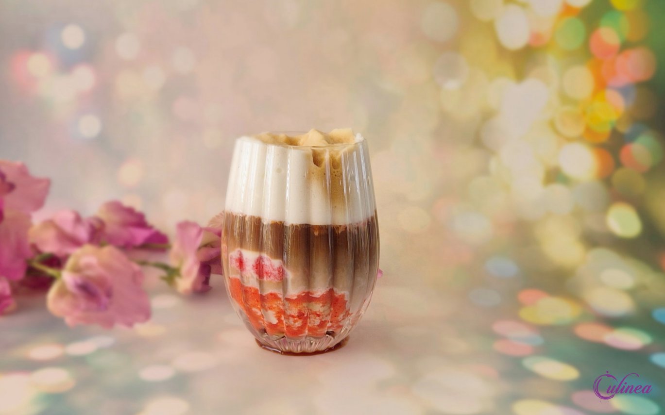 Aardbeien Iced Latte