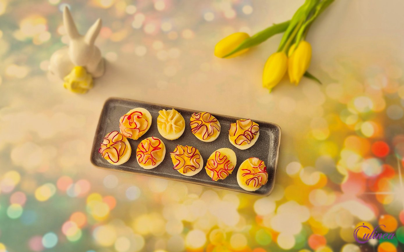 Gevulde Eieren met Radijsbloemetjes