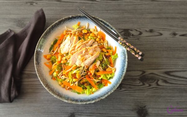 Aziatische Kipsalade met Chinese Kool