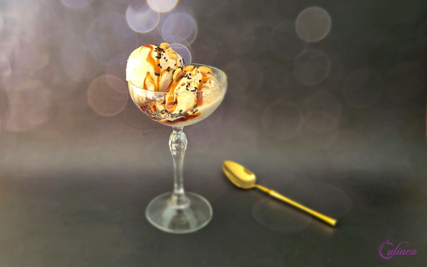 Miso ijs met Karamelsaus